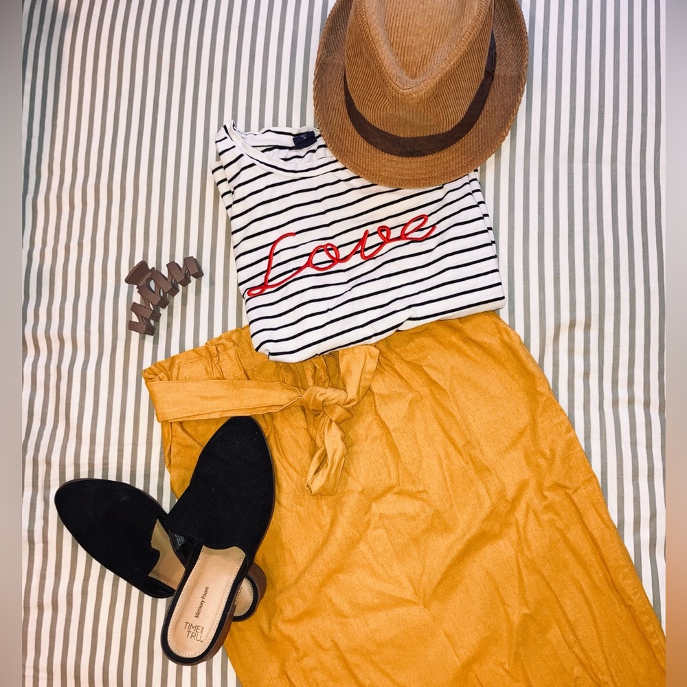 ✨3/15 Arabella Mustard Yellow paper sack skirt size small - Picture 1 of 12